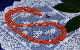 【ふるさと納税】さんごの吉良：赤(虫くい)サンゴ筒型ネックレス（N-11）