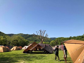 【ふるさと納税】スノーピーク土佐清水キャンプフィールド宿泊券（1泊 1組5名まで）～フリーサイト手ぶらCAMPプラン～旅行券 トラベル チケット 観光 高知 旅行 国内旅行 宿泊券 一泊 フリーサイト アウトドア キャンプ 土佐清水市 高知県 高知 旅 観光地 snowpeak【R00744】