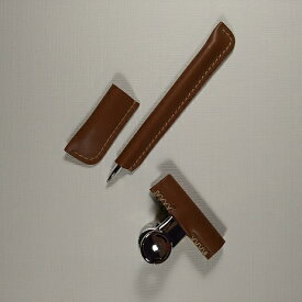 【ふるさと納税】革職人が作るレザーボールペンカバー＆クリップセット【Cafe&Leather Dii】_HA0958 送料無料宗像市 革製品 レザー 手作り こだわり おしゃれ 小物 文具 選べるカラー 日用品 プレゼント 贈り物 記念品