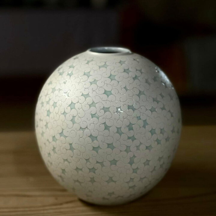 楽天市場】【ふるさと納税】高田焼 白磁釉象嵌壷 陶器 工芸品 花入れ 