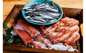 【ふるさと納税】 甑島のお刺身セット（えび・いか・きびなご詰め合わせ）AS-913 えび エビ 海老 甘エビ 甘えび 甘海老 タカエビ たかえび ヒゲナガエビ イカ 烏賊 赤いか 赤イカ キビナゴ 刺身 刺身セット いか きびなご 甑島 鹿児島県 薩摩川内市 送料無料