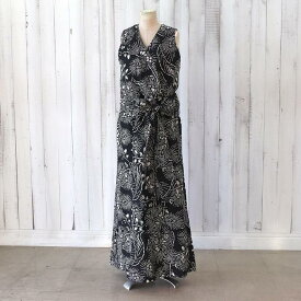 【ふるさと納税】琉球紅型の柄生まれたモノトーン・カシュクールドレス（セミオーダー商品） | 沖縄　那覇市　ファッション 服 衣料 トップス 人気 小物 ストール マフラー ハンカチ スカーフ