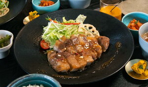 yӂ邳Ɣ[ŁzH 3,000~ cafe Surin ( JtF X ) s