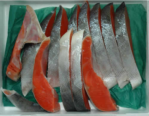アラスカ産 天然紅鮭 甘塩 一尾分 国産品 S10 約2kg 人気商品 切り身