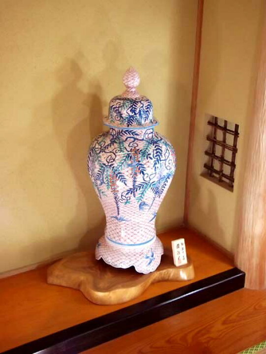 楽天市場】有田焼・伝統工芸・総手描き染錦青海波文様藤燕絵飾り沈香壺 