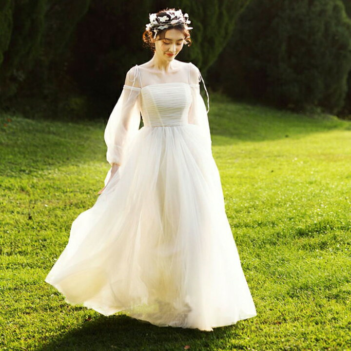 楽天市場 着後ﾚﾋﾞｭｰ特典 透け感チュールがナチュラルなaドレス 長袖 ゴム 調節 レースアップ ドレス 結婚式 持ち込みドレス ドレス シンプル インポート 海外挙式 ブライダル 綺麗 パーティ 発表会 前撮り ウエディングドレス ファクトリーダイレクト ラボ