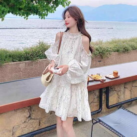 ワンピース レディース 夏 白 小花柄 オフショルダー Aライン 小柄 かわいい ヤング リゾート 軽量 涼しい 休暇 日常使い トップス ドレス 花柄 肩出し フレアスカート