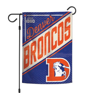 �y�����O�b�Y�zNFL �u�����R�X �K�[�f�j���O�p�t���b�O WinCraft (2 Sided 12x18 Garden Flag - Retro)