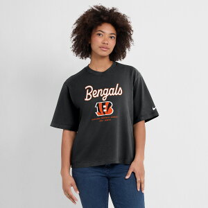 �y�����O�b�Y�zNFL �x���K���Y T�V���c Nike/�i�C�L ���f�B�[�X �u���b�N (25 Women's Nike Primetime Essential Script Boxy SST)