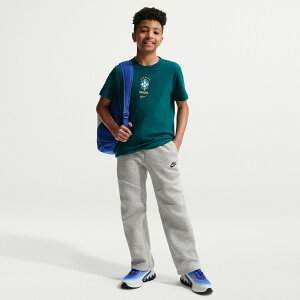 �y�����O�b�Y�zNATIONAL TEAM �u���W����\ T�V���c Nike/�i�C�L ���[�X�E�W���j�A�T�C�Y �O���[�� (NIK SU26 Youth Crest Tee)