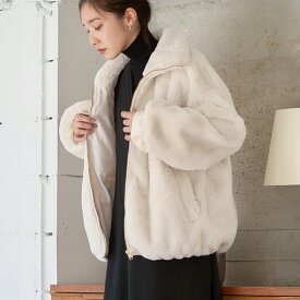 ファーブルゾン / レディース スタンドカラー ファー ジャケット ブルゾン ミドル丈 アウター 軽い 暖かい 秋冬 防寒 フェイクファー ゆったり 大きいサイズ ふわふわ あったか 体型カバー きれいめ カジュアル おしゃれ 冬アウター [250218]