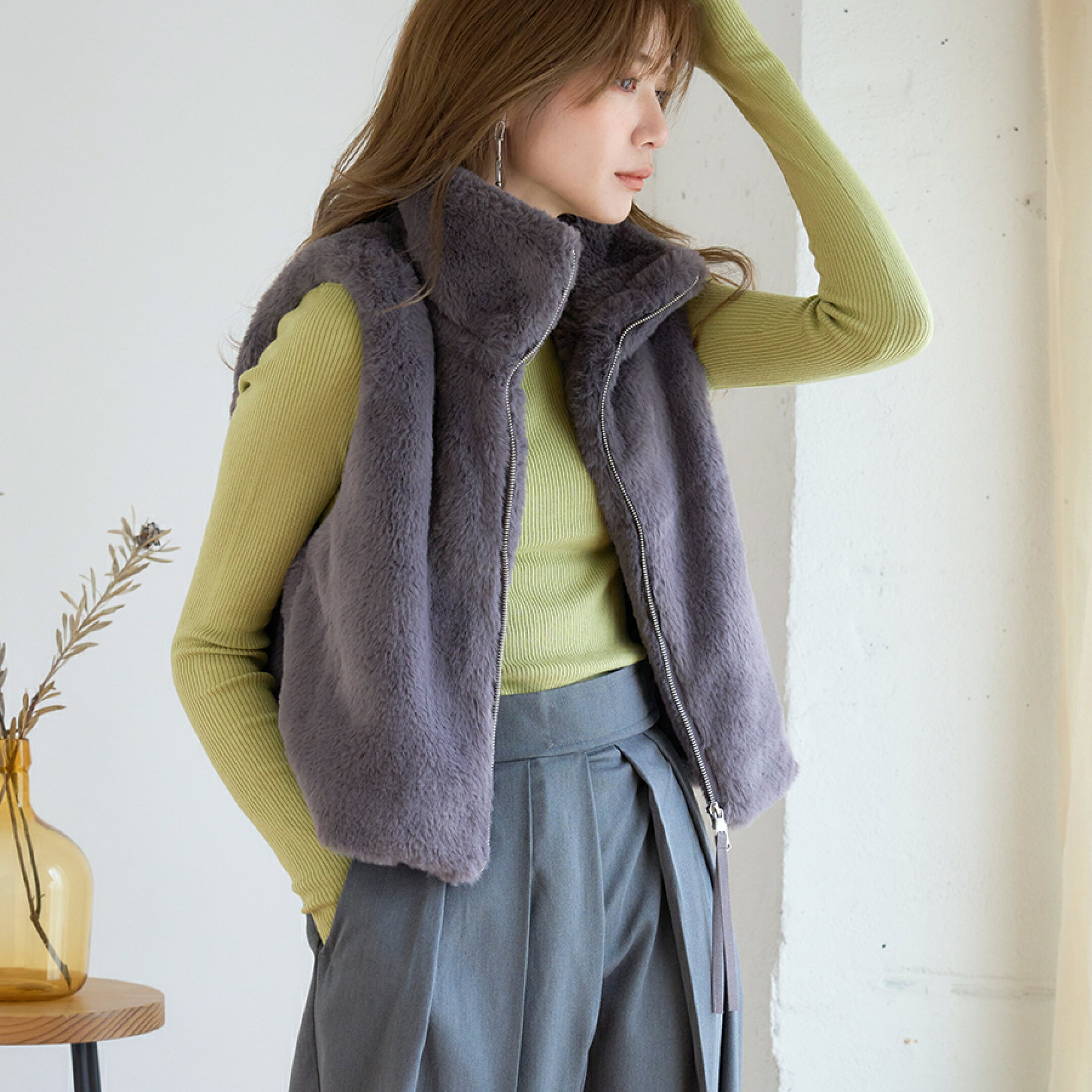 タンドネックWジップショートファーベスト