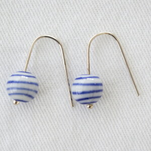 sAX fB[X k stripes XgCv tbNsAX  nhCh ANZT[ AkubN stripes hook earring Anne Black AkEubN