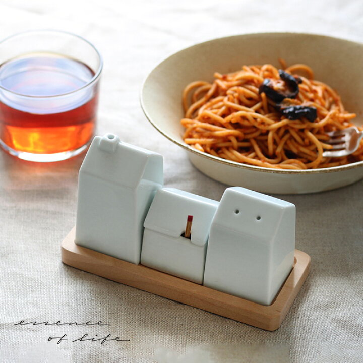 楽天市場 Essence Of Life Town タウン コンディメント3個セット 調味料入れ おしゃれ おすすめ 薬味入れ 白磁 かわいい 砂糖 塩 スパイスボトル セット スパイスケース 木製 トレー付き 粉末 四角 人気 スリム 日本製 塩コショウ 七味入れ 山椒 キッチン