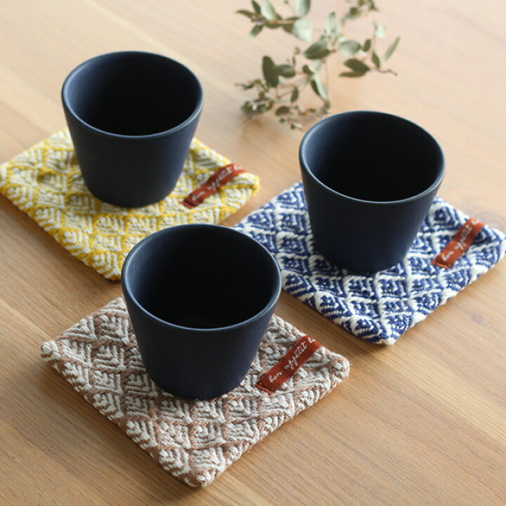 楽天市場 Cdf Etendue 松笠 コースター おしゃれ おすすめ 北欧 布 吸水 かわいい シンプル 可愛い 布製 インテリア コップ 飲み物 マグカップ置き 綿 四角 和風 和 和食 和モダン デザイン ギフト プレゼント Favras ファブラス 雑貨 ギフト