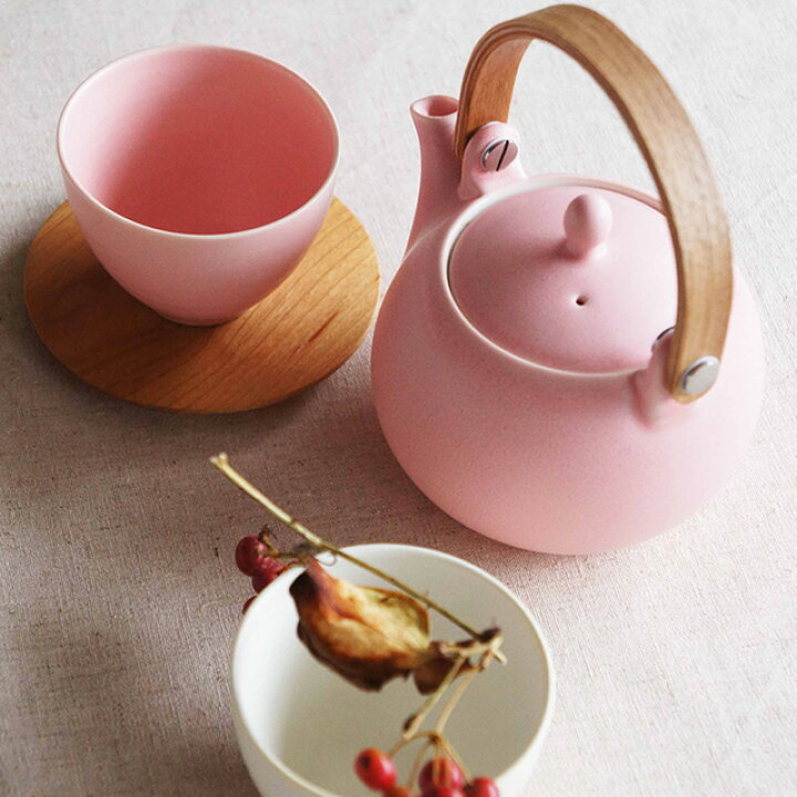 楽天市場 Saliu Yui 結 土瓶急須 湯呑み 山桜 茶敷セット 急須セット 湯呑みセット ペア おしゃれ セット ギフト 日本製 結婚祝い お茶 茶器セット ティーポット 北欧 かわいい 湯のみ 来客用 プレゼント 贈り物 ブランド 友達 母の日 茶托 Favras ファブラス 雑貨