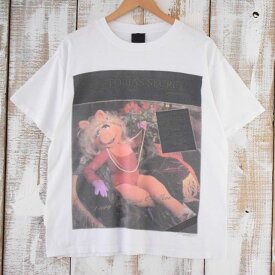 90's ミス・ピギー "PIGTORIA'S SECRET" パロディTシャツ 90年代 マペット キャラクター フォト ファニー ジョーク シュール 【古着】 【ヴィンテージ】 【中古】 【メンズ店】