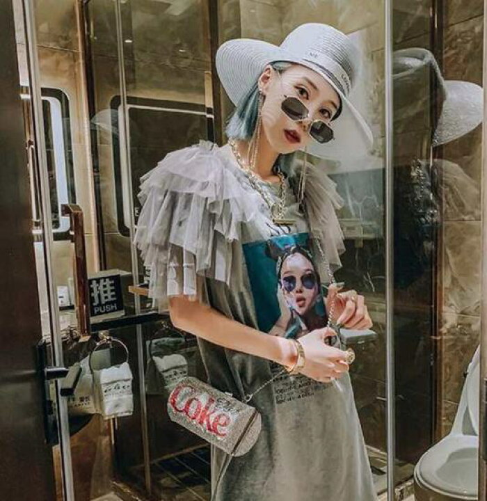 楽天市場】【取寄】Tシャツワンピース ミニ リメイク風 古着風 フリル 