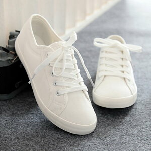 【取寄】スニーカー レディース 靴 シューズ レースアップ 紐靴 白 ホワイト カジュアル お出かけ おしゃれ スポーティー シンプル 無地 履きやすい 歩きやすい 疲れにくい ラウンドトゥ ス