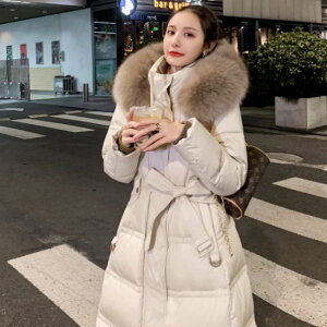 【取寄】ダウンコート レディース アウター 羽織 ダウンジャケット ロングコート 長袖 ウエストベルト フード付き ファー ふわふわ 長袖 ボリューム カジュアル お出かけ おしゃれ ベーシッ