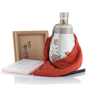Hibiki 35 year old Sakaida Kakiemon XIV / �� 35�N ����c �`�E�q�� 14��