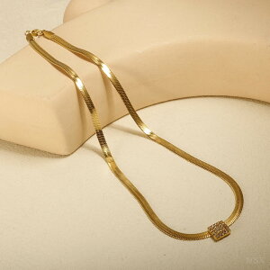 【送料無料】 チョーカー 動物 アニマル ジルコニア ステンレス ゴールド チェーン レディース 贅沢 蛇 スネイク ヘビ ジルコン 防水 ゴールドプレート スチール 結婚式 ウェディング バンケ