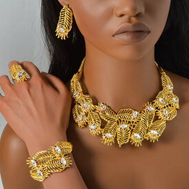 【送料無料】 ジュエリーセット ネックレス ブレスレット リング ピアス ジルコニア ビーズ レトロ 木の葉 リーフ レディース A セット 贅沢 ジュエリー 4 ピース 特集 中空 葉っぱ ジルコン デザイン パーフェクト ロマンチック 結婚式 ウェディング バンケット