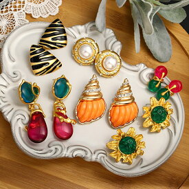 【送料無料】 ピアス ビンテージ ヒマワリ ドロップ カラス メタル 金属 レジン 樹脂 プラスチック アクリル レディース 女性 新しい カラフル ガラス 大 幾何学 ひまわり 水滴 ウォータードロップ ガール