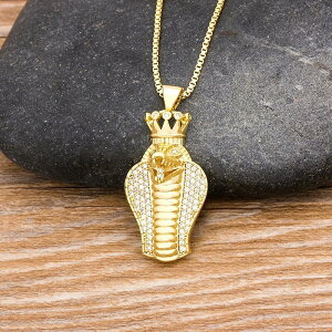 【送料無料】 ペンダント ネックレス 動物 アニマル ゴールド コッパー チェーン カッパー 銅 クラウン 王冠 レディース 女性 メンズ 男性 ファッション クラシック 蛇 スネイク ヘビ コブラ