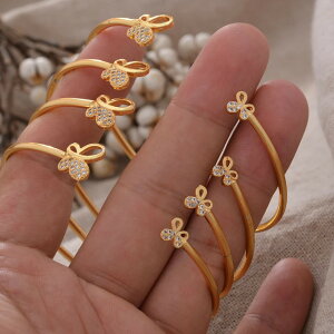 【送料無料】 バングル ジルコニア ブライダル アフリカ ゴールド カブ レディース 4個セット ドバイ カラー カフ ジルコン アフリカン ラック 結婚式 ウェディング ジュエリー ギフト