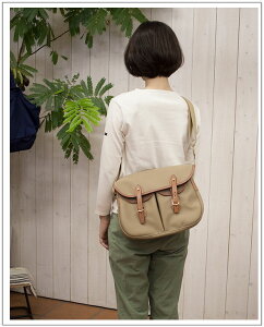 Brady�i�u���f�B�[�jARIEL TROUT-ladiesMade in England