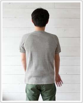 ヘンリーネック半袖Tシャツ
