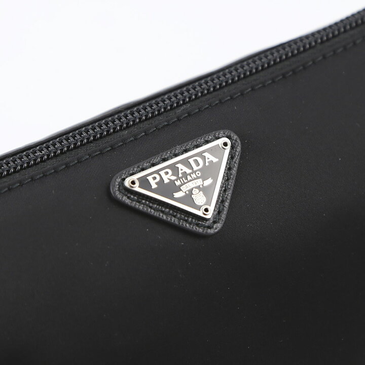 Prada ハンドストラップポーチ 受注生産品