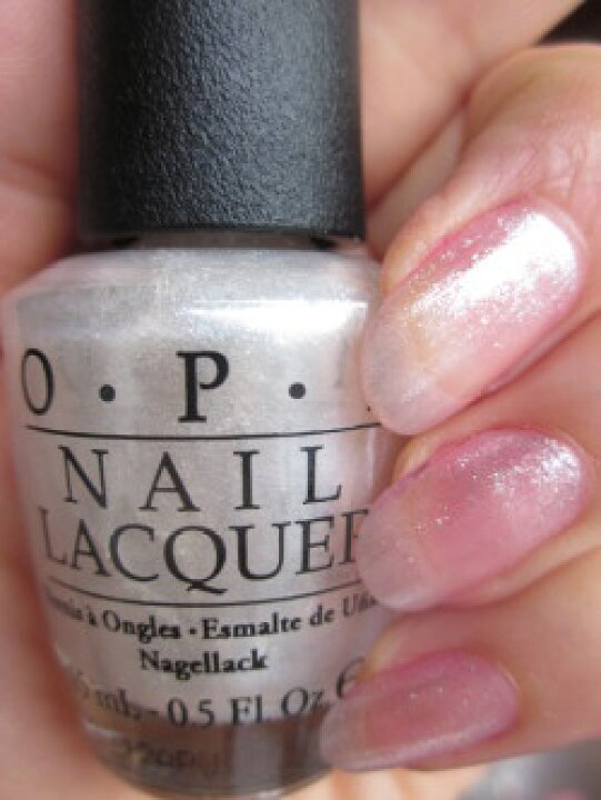 楽天市場 期間限定クーポン配布中 Opi オーピーアイ Nl A36 Happy Anniversary ハッピーアニバーサリー Opi マニキュア ネイルカラー ネイルポリッシュ セルフネイル 速乾 シルバー 銀色 パール シアー 透明 重ね付け キラキラ R Rame R Silver マニキュア通販 大人