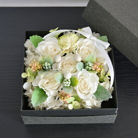 フラワーボックス ボックスフラワー プリザーブドフラワー　カラー:ホワイト boxフラワー