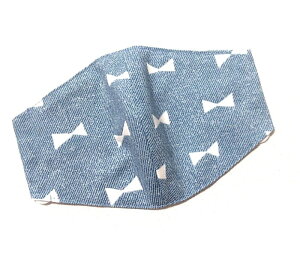 布マスク【デニム調 リボン柄 ライトブルー】プリント リバーシブル 日本製 かっこいい おしゃれ 洗える コットン生地 綿 布製 ハンドメイド 大人用 メンズ レディース マスクカバー 二重マ