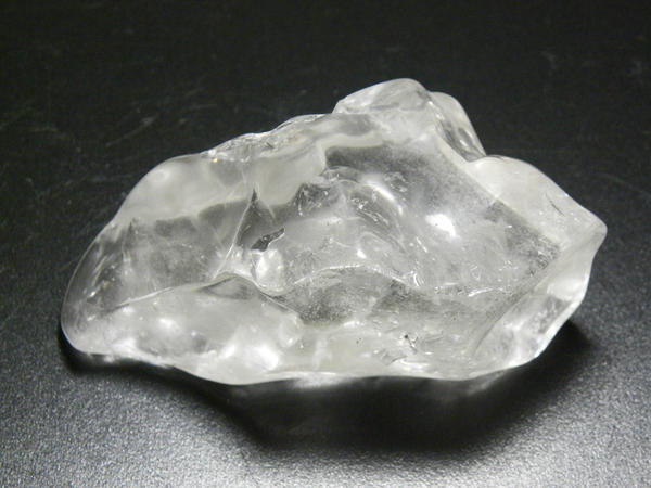 ロッククリスタル ブラジル産 ラフカット水晶 約80×38×高さ37mm rock-02 | 天然石のフローレンス