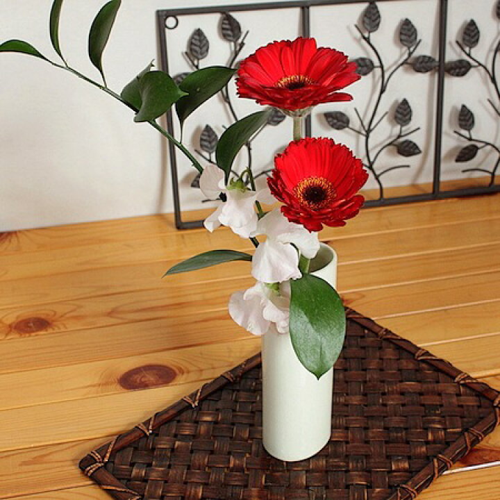 楽天市場】クリーム色の貫入花瓶 (和食器一輪挿し 一輪立て 花器 花瓶 