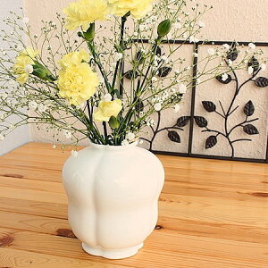 アイボリー四葉のクローバー フラワーベース(花瓶 フラワーベース 花器 インテリア 雑貨 アウトレット 多治見美濃焼 日本製)