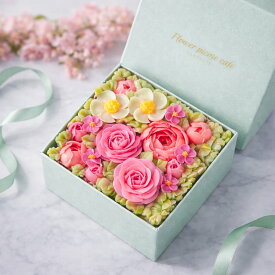 【特別ギフトに】食べられるお花のボックスフラワーケーキ　5号相当 食べられるお花のケーキ h母の日 誕生日ケーキ バースデーケーキ お祝い クリスマスケーキ お歳暮 お中元 お年賀 ギフト