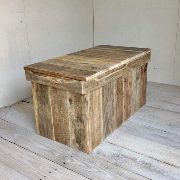 古材の無垢板でハンドメイドしました リサイクルウッド ベンチボックス Ｍ収納ボックス ベンチ収納 木製ボックス 木製収納 ボックスベンチ 玄関ベンチ