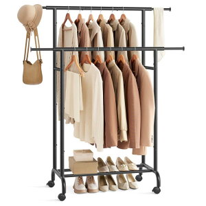 SONGMICS ハンガーラック 伸縮式衣装ラック 頑丈 洋服掛け 幅84~120cm スリム 室内物干し 衣類収納 安定性 キャスター付き移動しやすい ちょうどいいサイズ