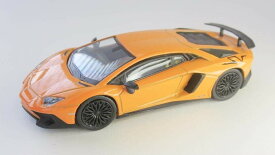1/64スケールミニカー ランボルギーニ アヴェンタドール SV