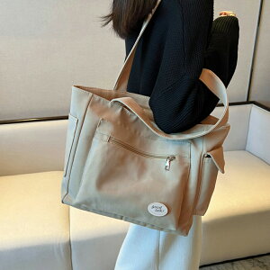 LoXg[gobO ؍|obO e TCh|Pbgt }U[YobO Vv JWAobO A4TCY ʊwʋ΂΂ n nhobO miniministore 1XIUF-063