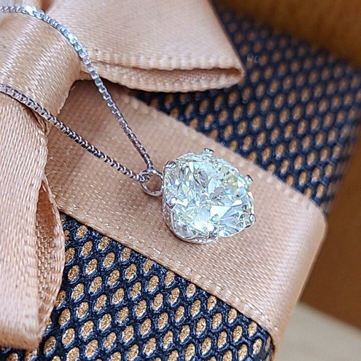 楽天市場】【鑑定書付】ギラギラ大粒！ 1.5ct 天然 ダイヤモンド K18  