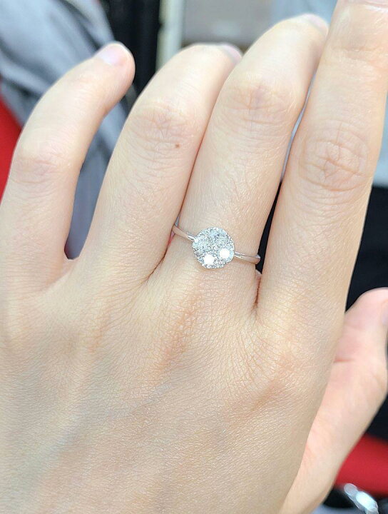 楽天市場】【鑑別書付】ギラギラ！まるで2ct！ 0.6ct ダイヤモンド K18 