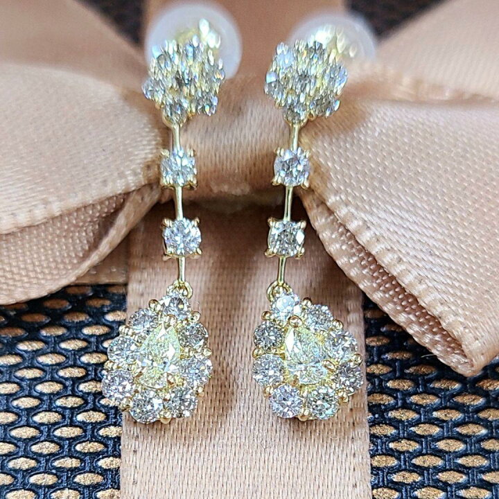 楽天市場】【鑑別書付】 揺れる 0.7ct ダイヤモンド ペアシェイプ K18  