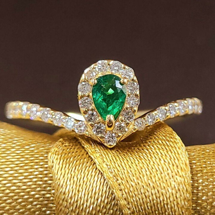 楽天市場】エメラルド リング K18 0.15ct vivid green ペアシェイプ