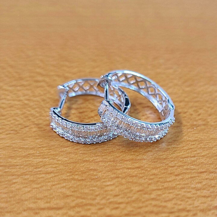 楽天市場】2way 計 0.5ct ダイヤモンド K18 wg フープ ピアス 鑑別書付 