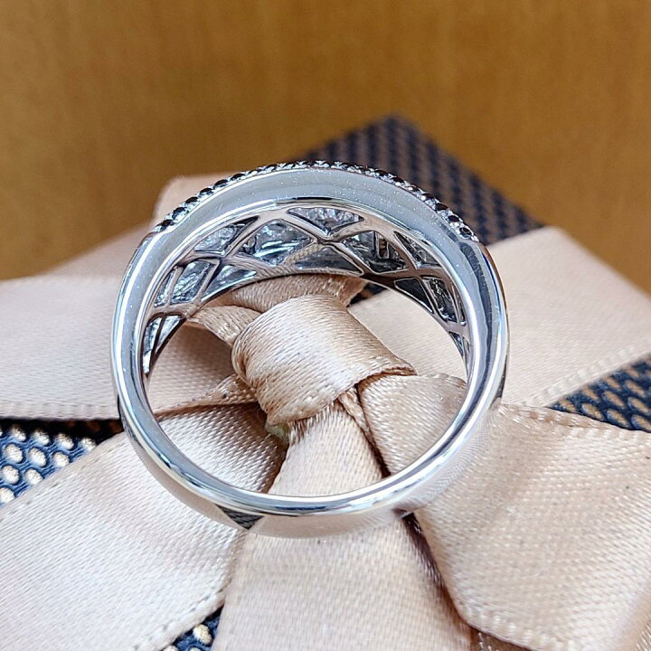 楽天市場】スタイリッシュ！0.88ct ダイヤモンド K18 WG エタニティ  